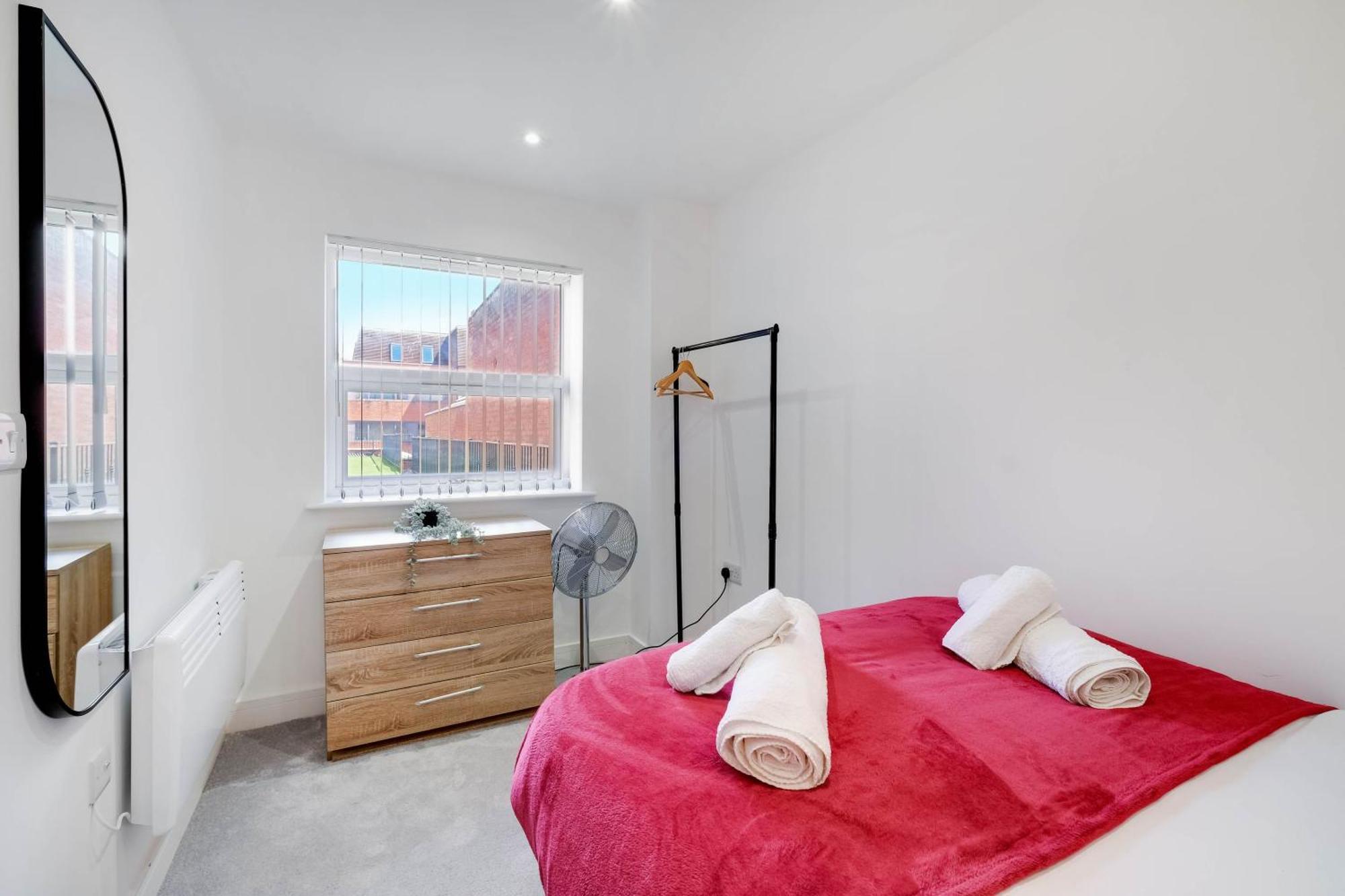 Modern 2 Bedroom Town Centre Camberley