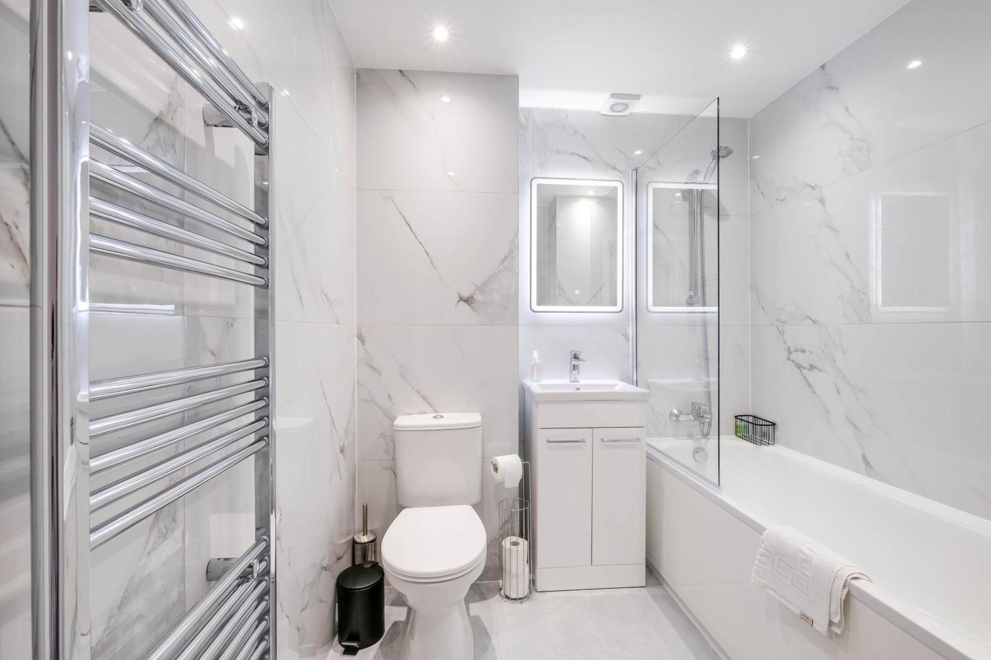 Apartment Modern 2 Bedroom Town Centre Camberley