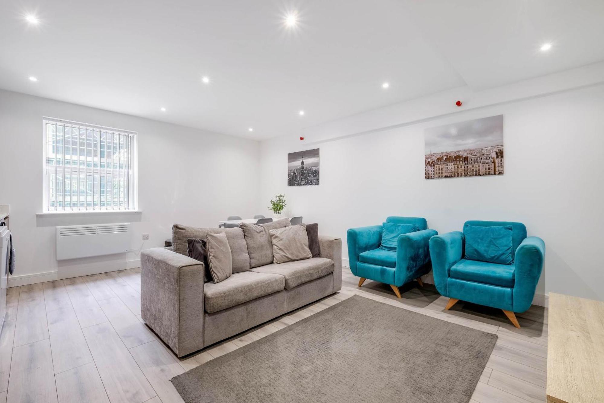 Apartment Modern 2 Bedroom Town Centre *