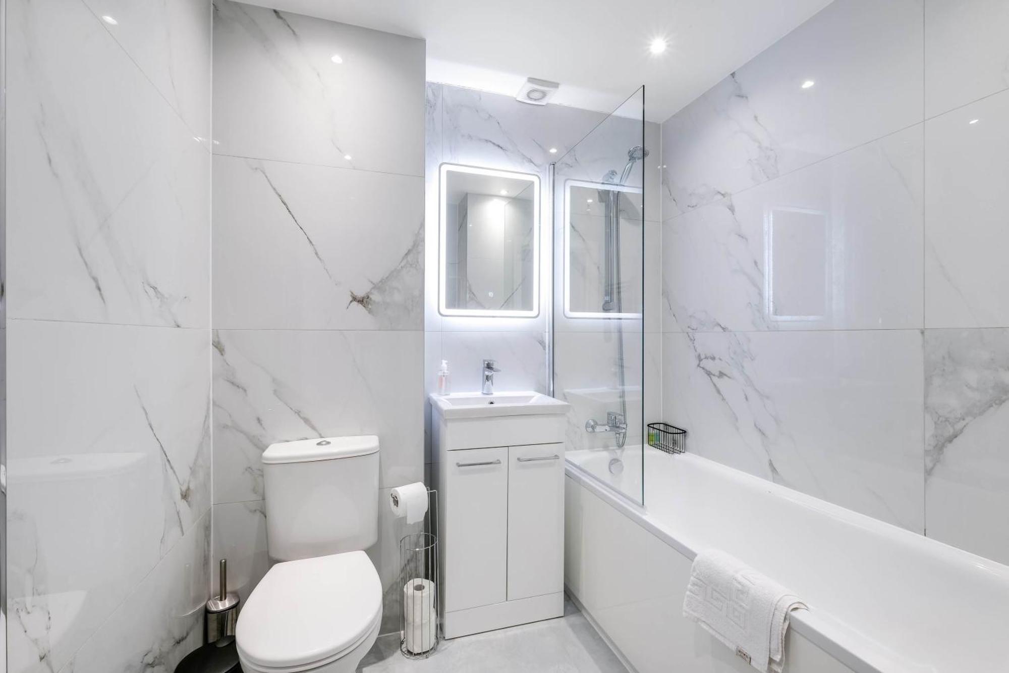 Apartment Modern 2 Bedroom Town Centre